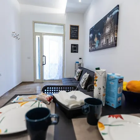 Al Castello-independent House Catania