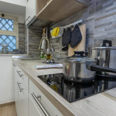 Holiday home Al Castello-independent House