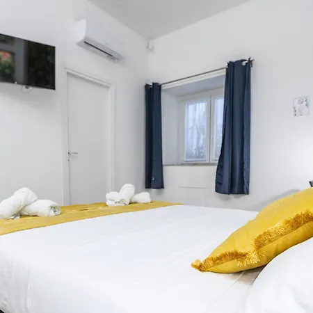 Al Castello-independent House Holiday home