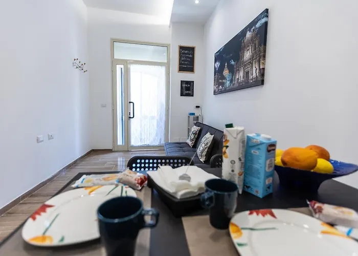 Al Castello-independent House Catánia