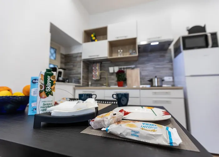 Al Castello-independent House